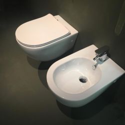 File 2.0 52 RIMLESS Hung Toilet