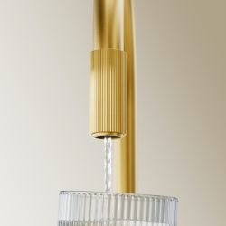 СМЕСИТЕЛ за кухня златен с филтърна система за пречистване на вода Switch Bruhed Gold 